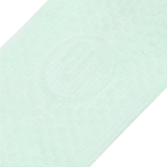 NWT MoveActive Crew Non Slip Grip Socks - Capricorn
Zodiac Line SZ M 8-10 - Picture 3 of 9